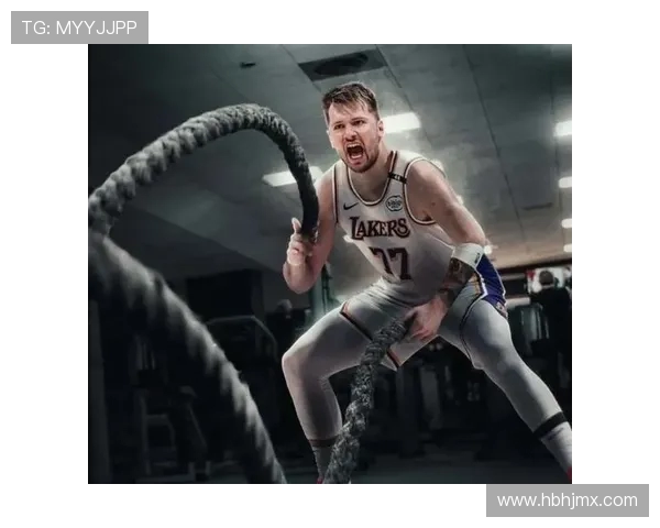 曾令旭谈东契奇风评不佳强调抱怨裁判需兼顾防守以免陷入五打四困境